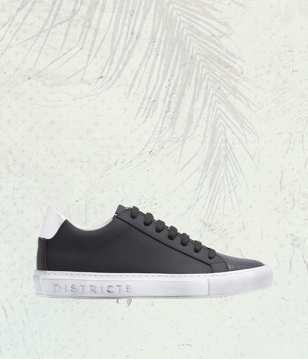 DISTRICT8 - Sneakers Wet Paint (843) in pelle gommata nera, punta in rettile stampato e logo laserizzato